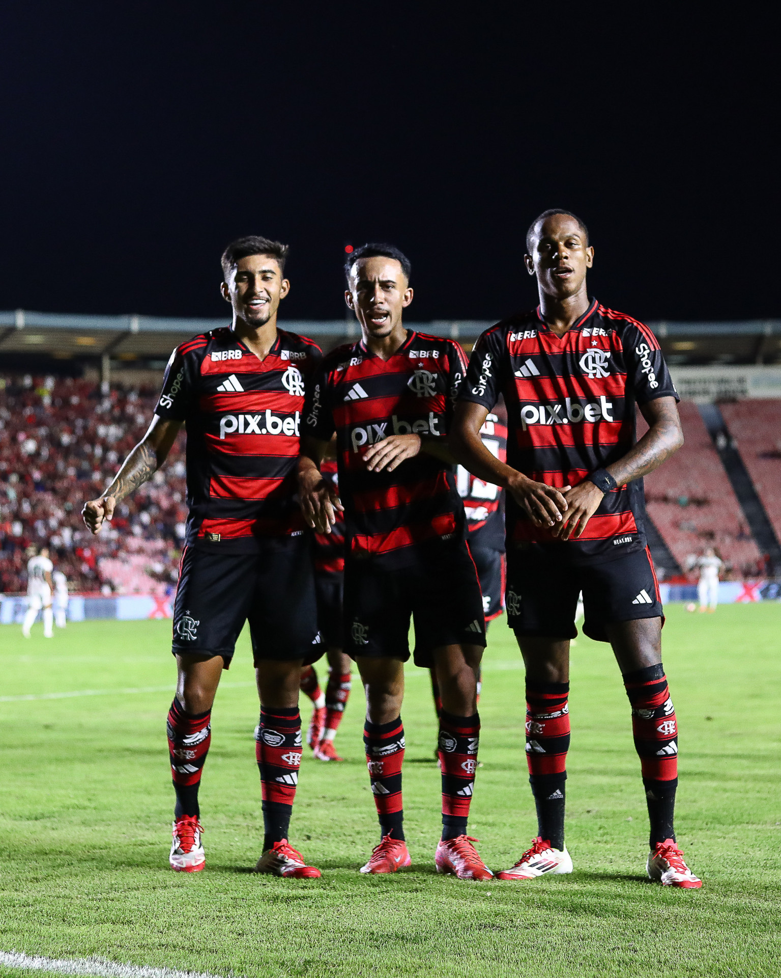 Portuguesa x Flamengo no Parque do Sabi&aacute; - Gilvan de Souza/Flamengo