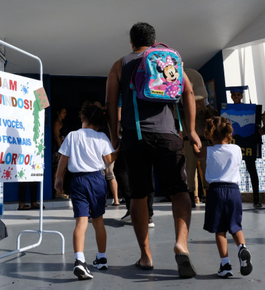 C&acirc;mara aprova proposta que pro&iacute;be escolas de recusar matr&iacute;culas | Brasil |  O Dia