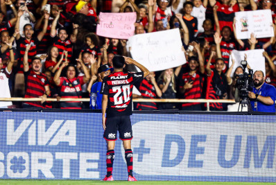 Matheus Gonçalves vibra com golaço pelo Flamengo contra o Maricá: 'Muito gratificante'