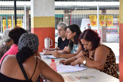 Belford Roxo: Prefeitura entrega 70 Cartões Recomeçar para pessoas afetadas pelas enchentes de 2024