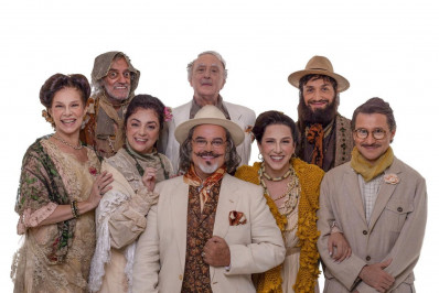 Diogo Vilela interpreta candidato a prefeito no espetáculo 'O Bem-Amado': 'Está sendo uma festa'