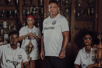 São Cristóvão lança camisa comemorativa em homenagem a Ronaldo Fenômeno