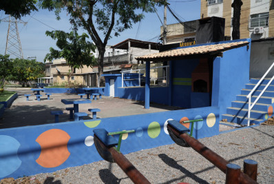 São Gonçalo realiza manutenção em praça de Santa Catarina