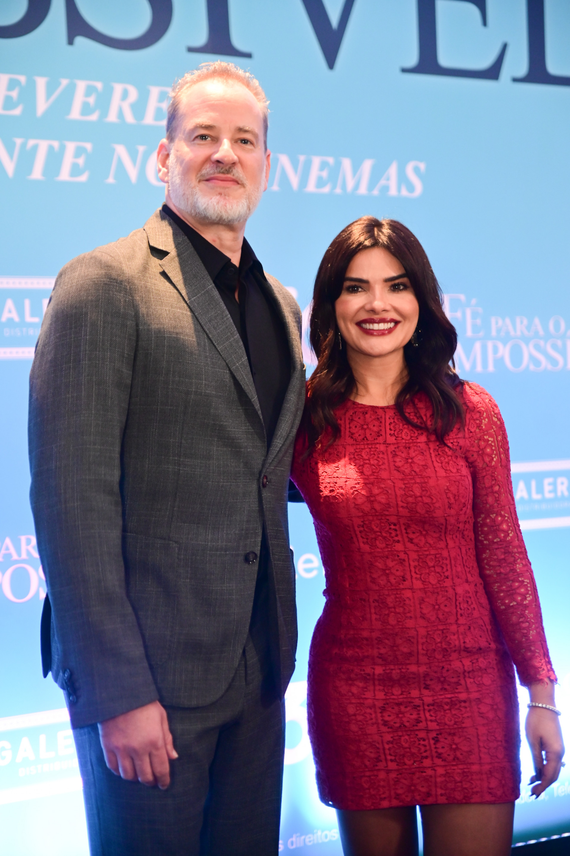 Dan Stulbach e Vanessa Giacomo se re&uacute;nem em premi&egrave;re do filme 'F&eacute; Para o Imposs&iacute;vel' - Leo Franco / AgNews