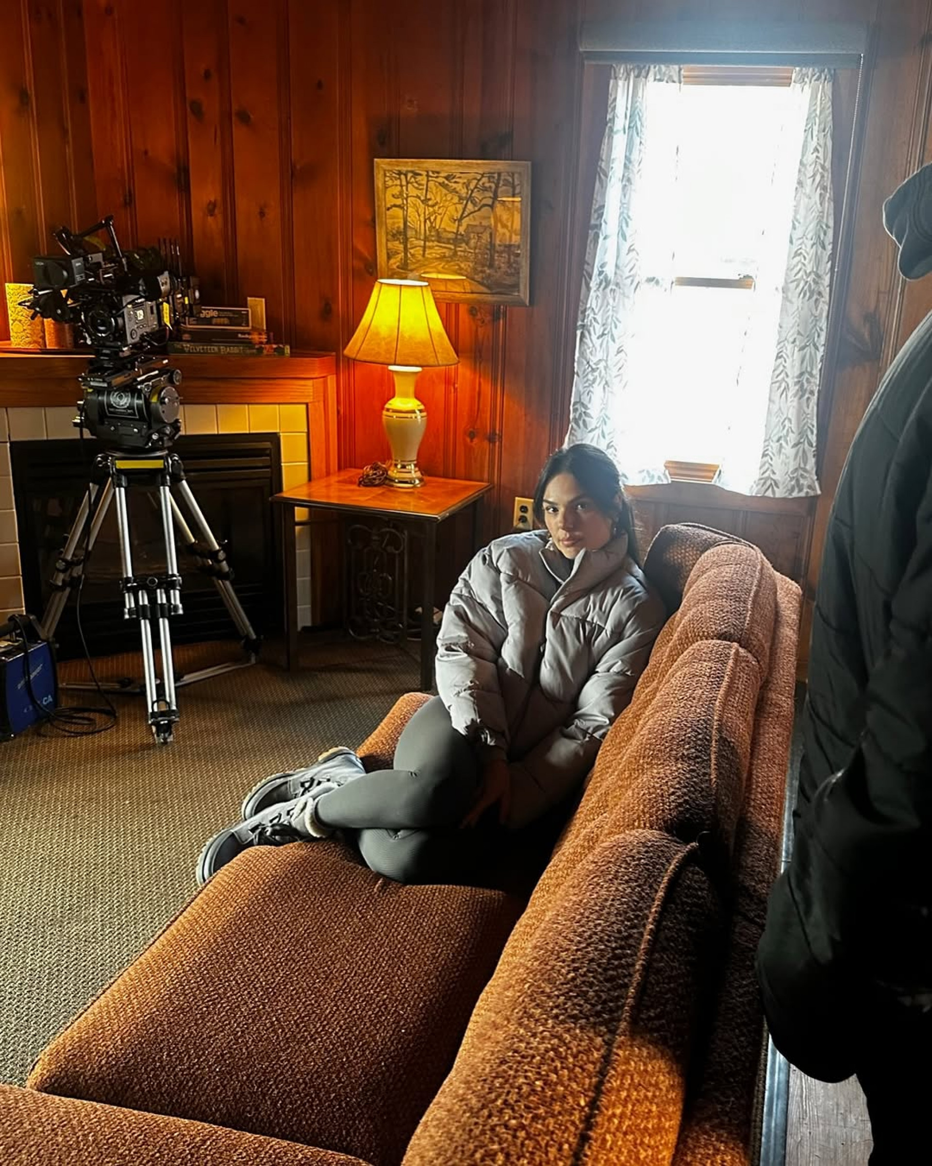 Isis Valverde nos bastidores de projeto internacional  - Reprodução/Instagram