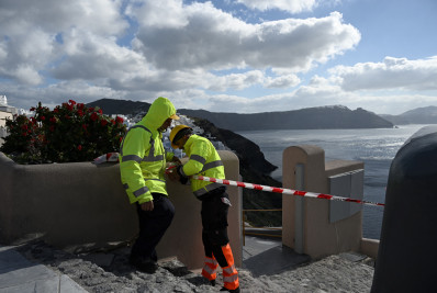 Nova onda de terremotos sacode a ilha grega de Santorini; estado de emergência é decretado