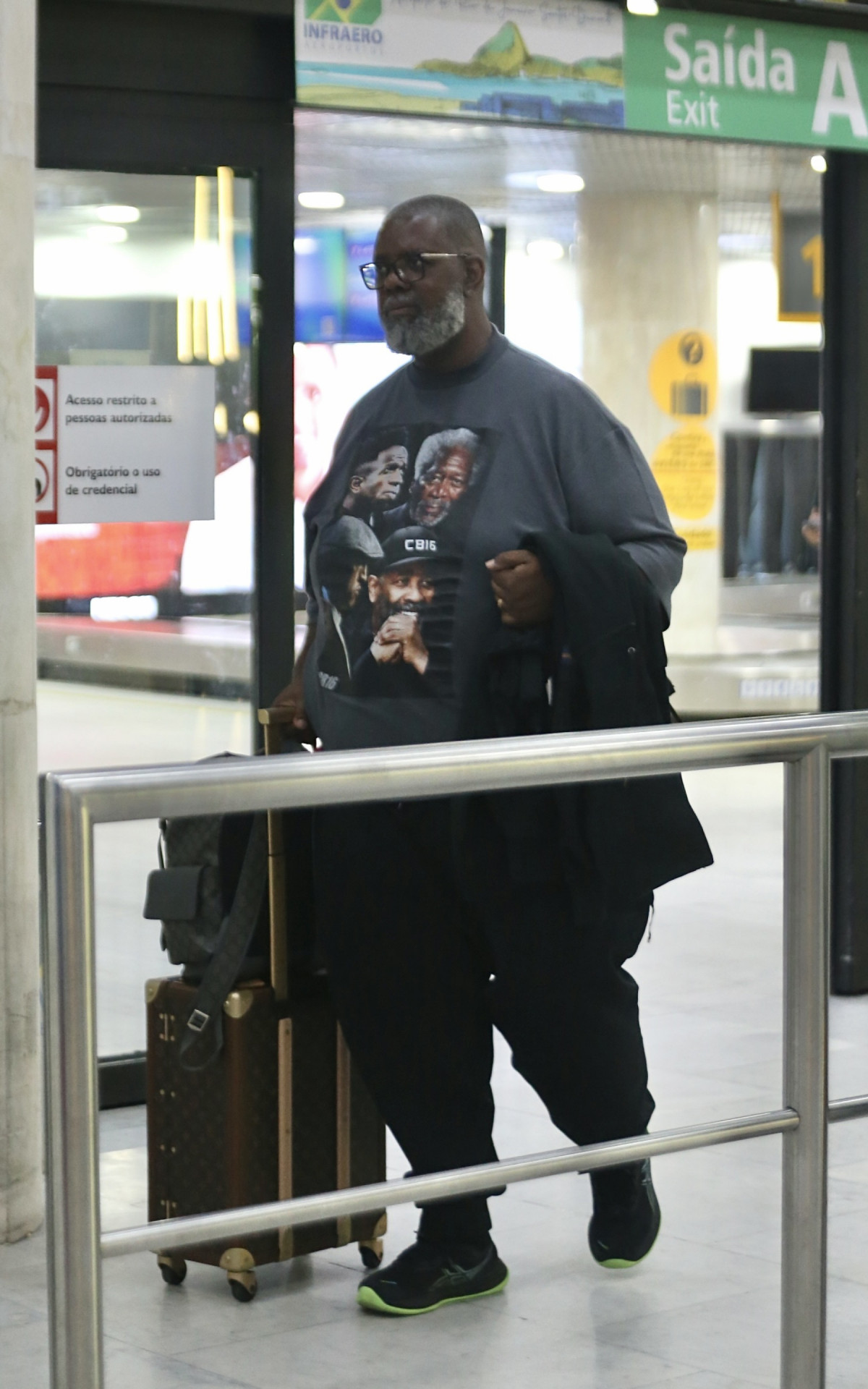 Péricles é atração desta sexta-feira no reality show 