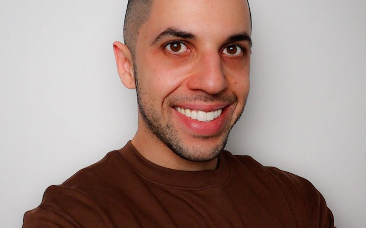 Gustavo percebeu a chance de reduzir o valor do aluguel devido &agrave; desvaloriza&ccedil;&atilde;o do IGP-M e &agrave; falta de cl&aacute;usula no contrato