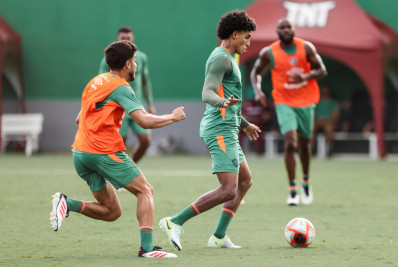 Titular de Mano, Fuentes busca equilíbrio para deslanchar no Fluminense