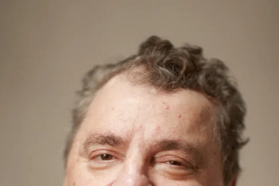 Gerson Brenner recebe alta após internação para tratar pneumonia