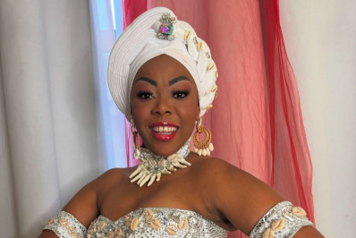 Renascer de Jacarepaguá promove ensaio em shopping neste sábado