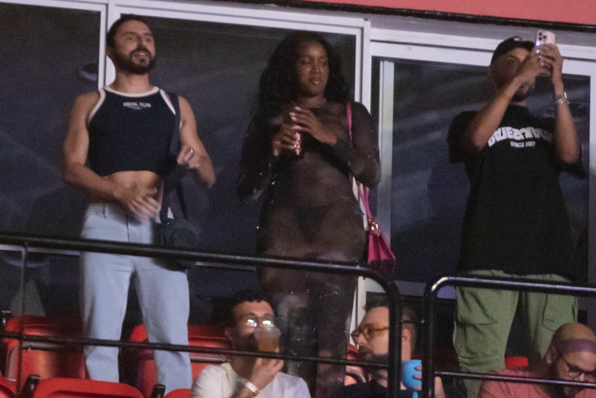 Iza - Victor Chapetta / Agnews