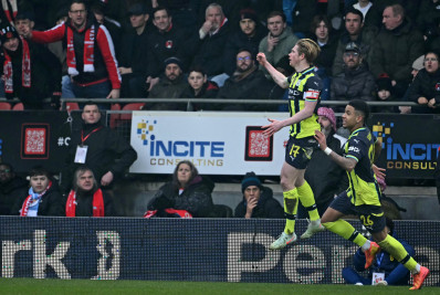 Manchester City sofre, mas avança de fase na Copa da Inglaterra