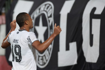 Kayke aproveita chances no profissional e é vice-artilheiro do Botafogo no Carioca