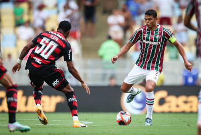 Thiago Silva é substituído com dores contra o Flamengo e vira preocupação para o Fluminense