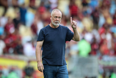 Ex-Fluminense, Mano Menezes entra na mira de gigante da Série A