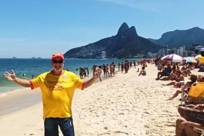 Morre 'Claudinho do Sucolé', ambulante querido nas praias de Ipanema e Leblon