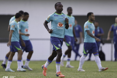 Ramon Menezes elogia Nathan Fernandes, reforço do Botafogo: ‘Rápido e inteligente'