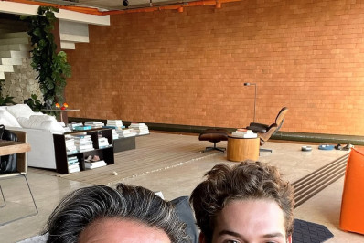 Murilo Benício chama atenção ao postar foto com o filho caçula: 'Gatos'