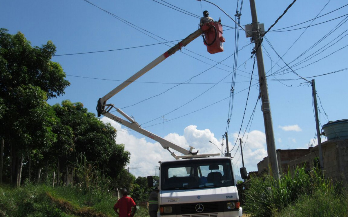 O dinheiro da contribuição de iluminação pública é revertida em benefício da população
