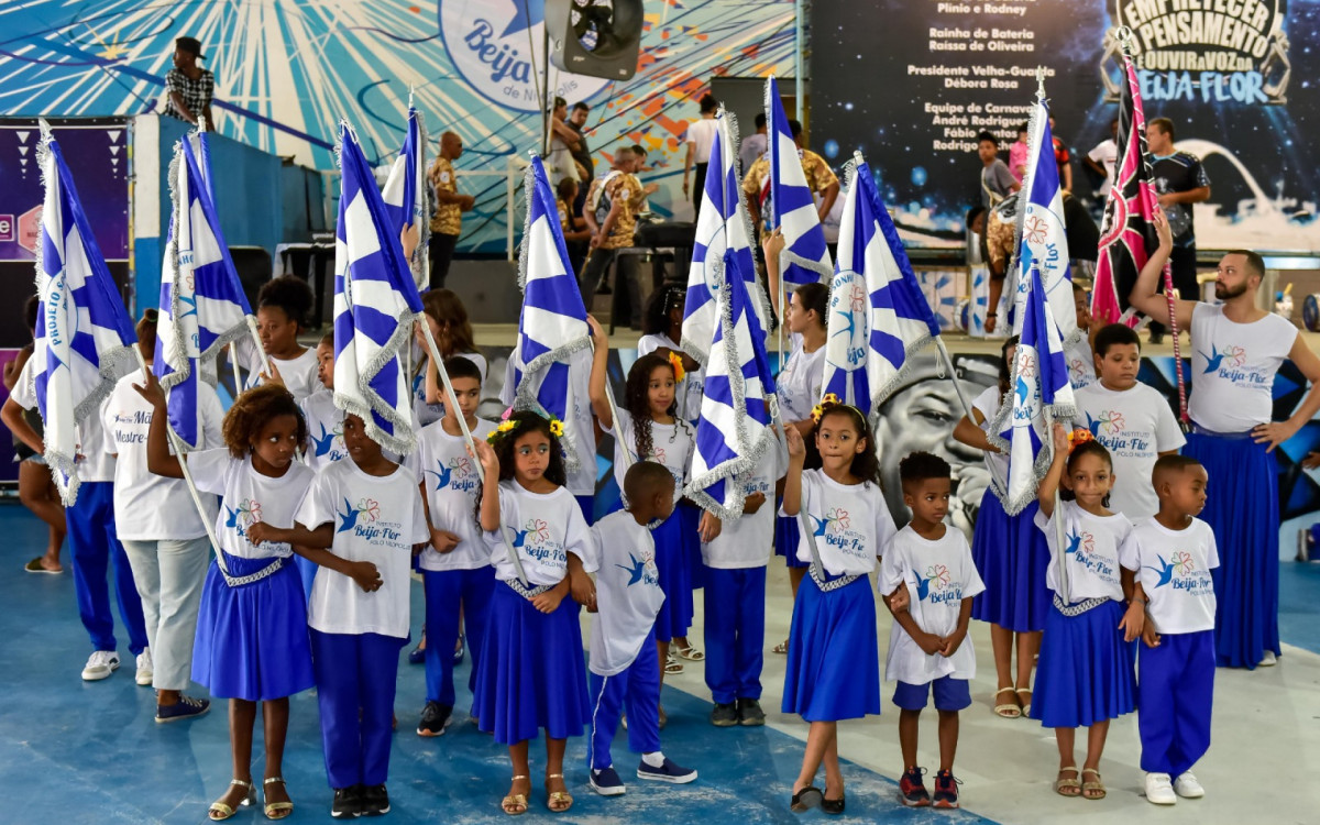 Crianças e adolescentes do Projeto Instituto Beija-Flor será uma das atrações no mês de fevereiro 