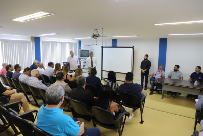 Prefeitura se reúne com empresários da ZEN para discutir expansão e melhorias