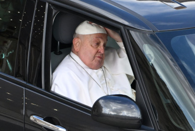 Papa diz a Trump que deportação em massa 'atenta contra a dignidade' dos migrantes