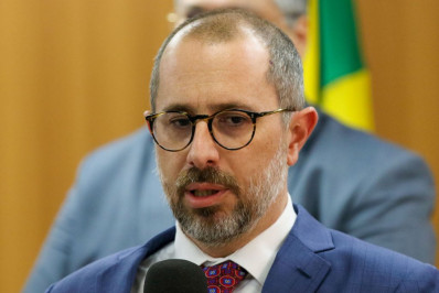 Ministro da CGU comunica suspensão de acordos de cooperação técnica com sindicatos