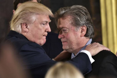 Bannon, ex-braço direito de Trump, se declara culpado de desvio de fundos e evita prisão