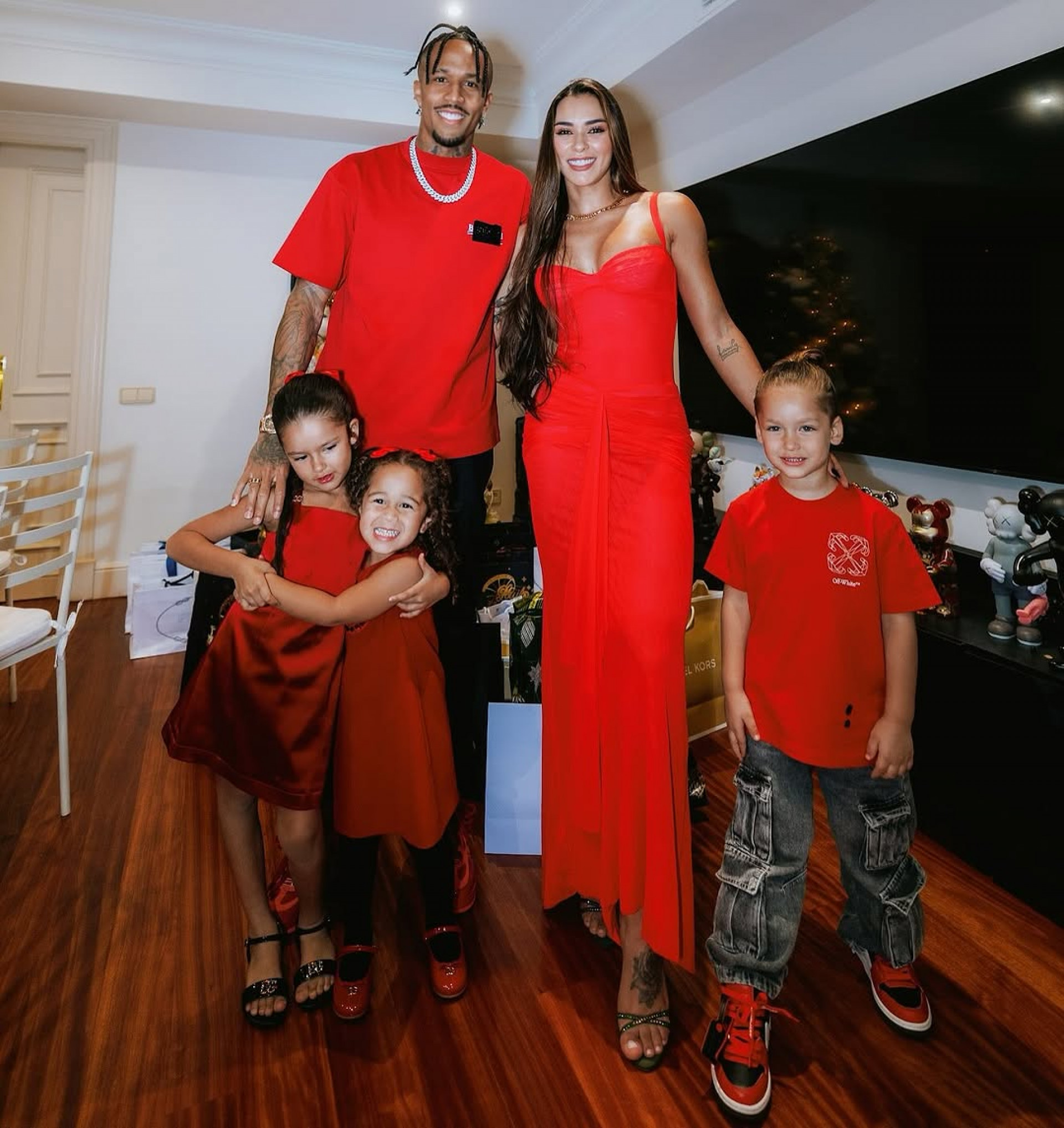 Éder Militão, Tainá Castro e os filhos  - Reprodução / Instagram 