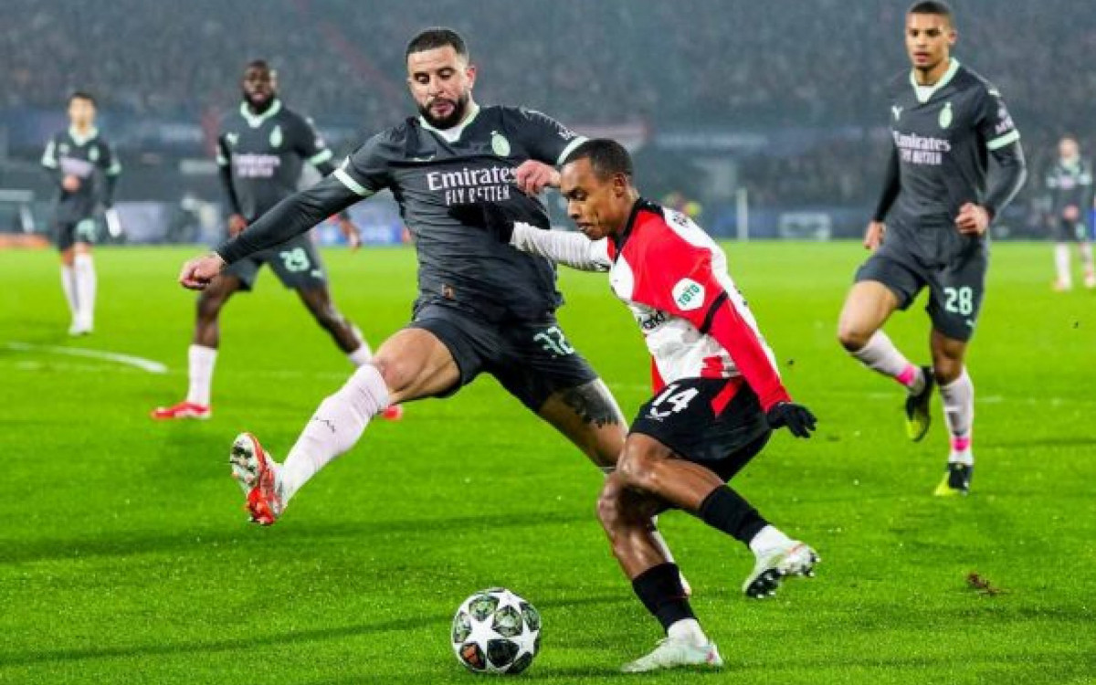 Brasileiro decide, e Feyenoord abre vantagem sobre o Milan na Champions