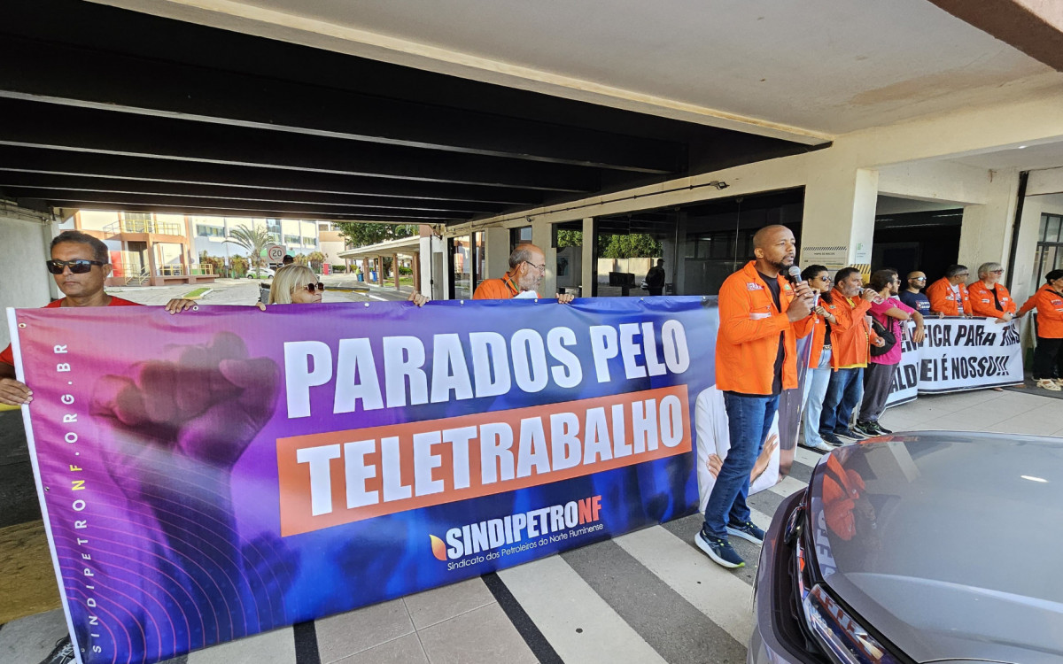 Principal motivo do protesto é a insatisfação com a mudança no regime de teletrabalho, que vinha sendo adotado desde antes da pandemia da Covid-19