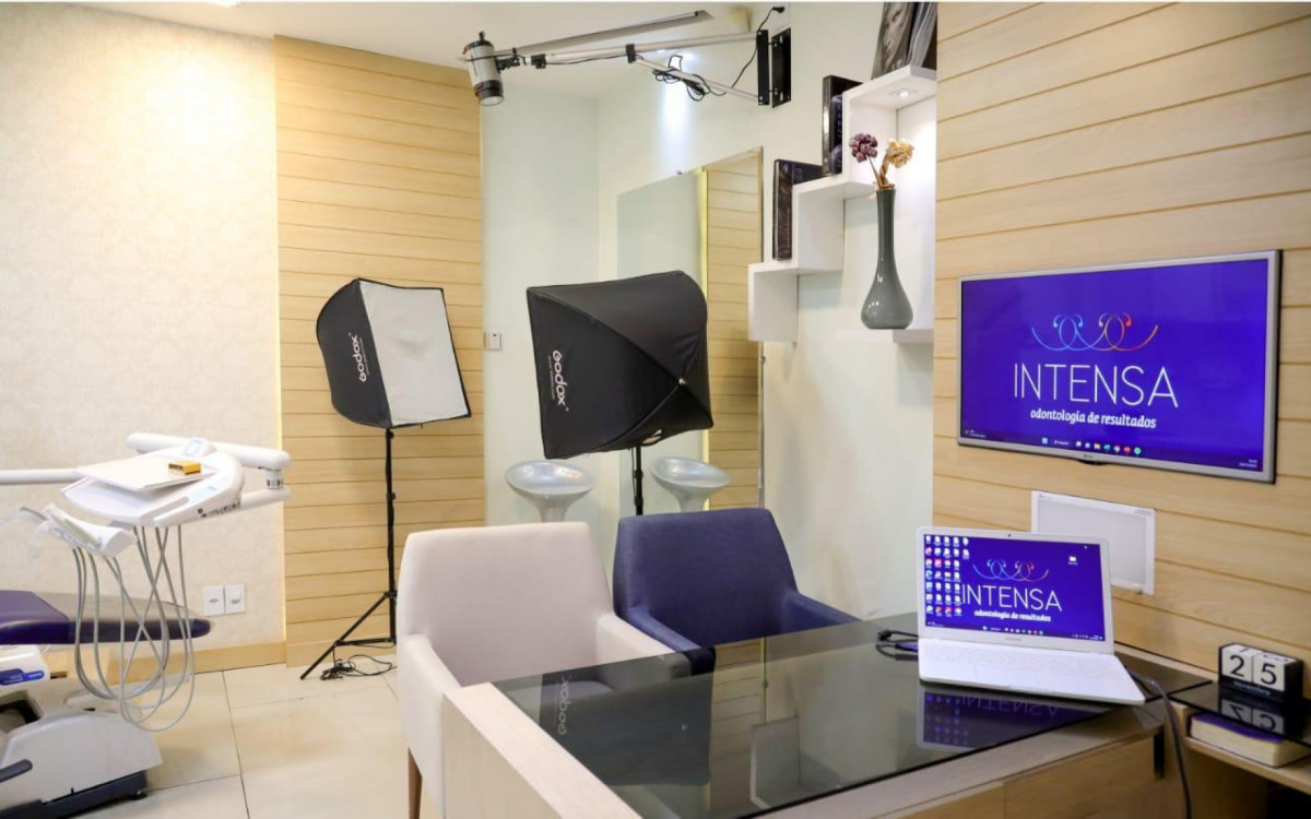 Casarão ficou destruído após incêndio e clínica reabriu as portas em novo endereço