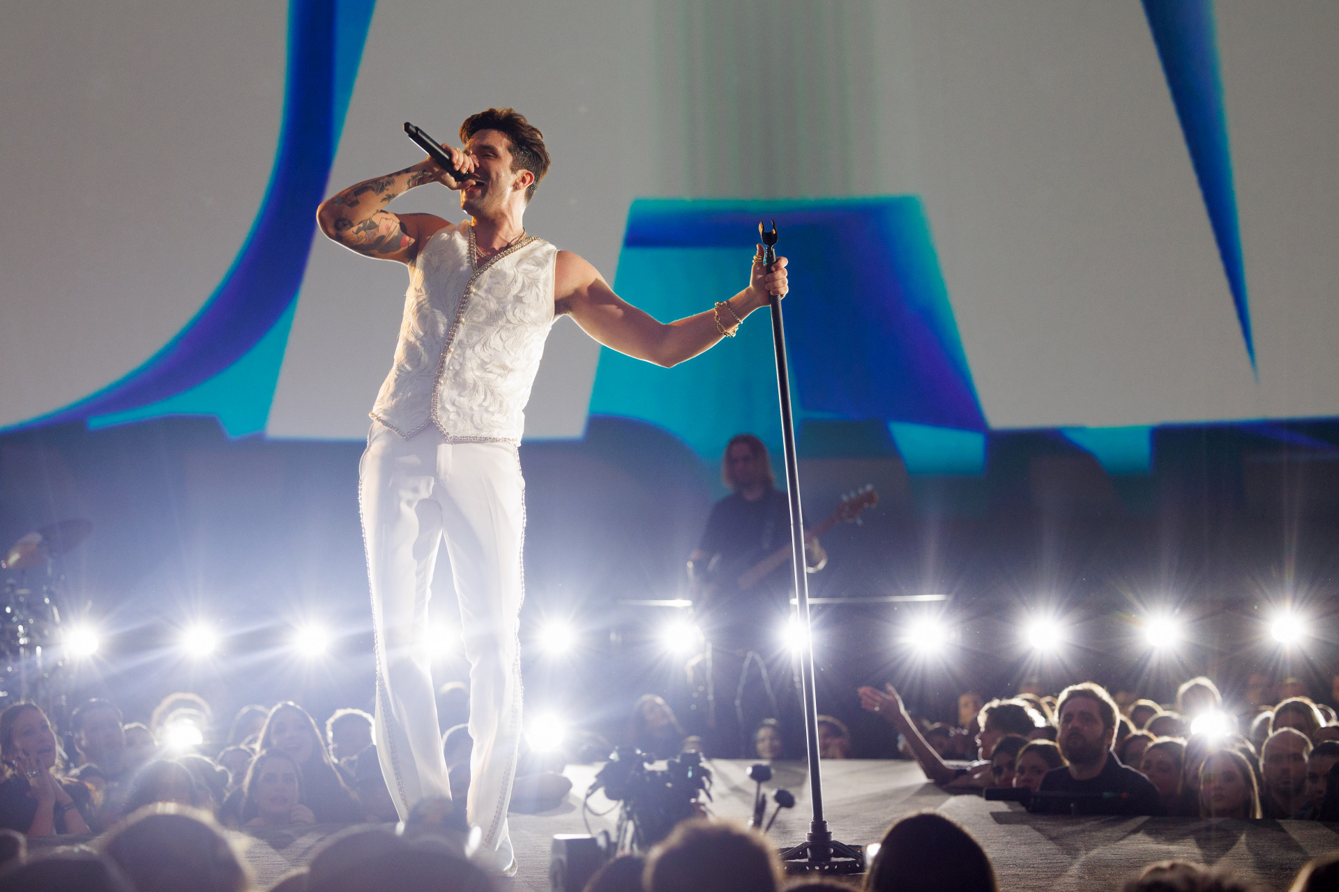 Luan Santana  - Caio Mayer