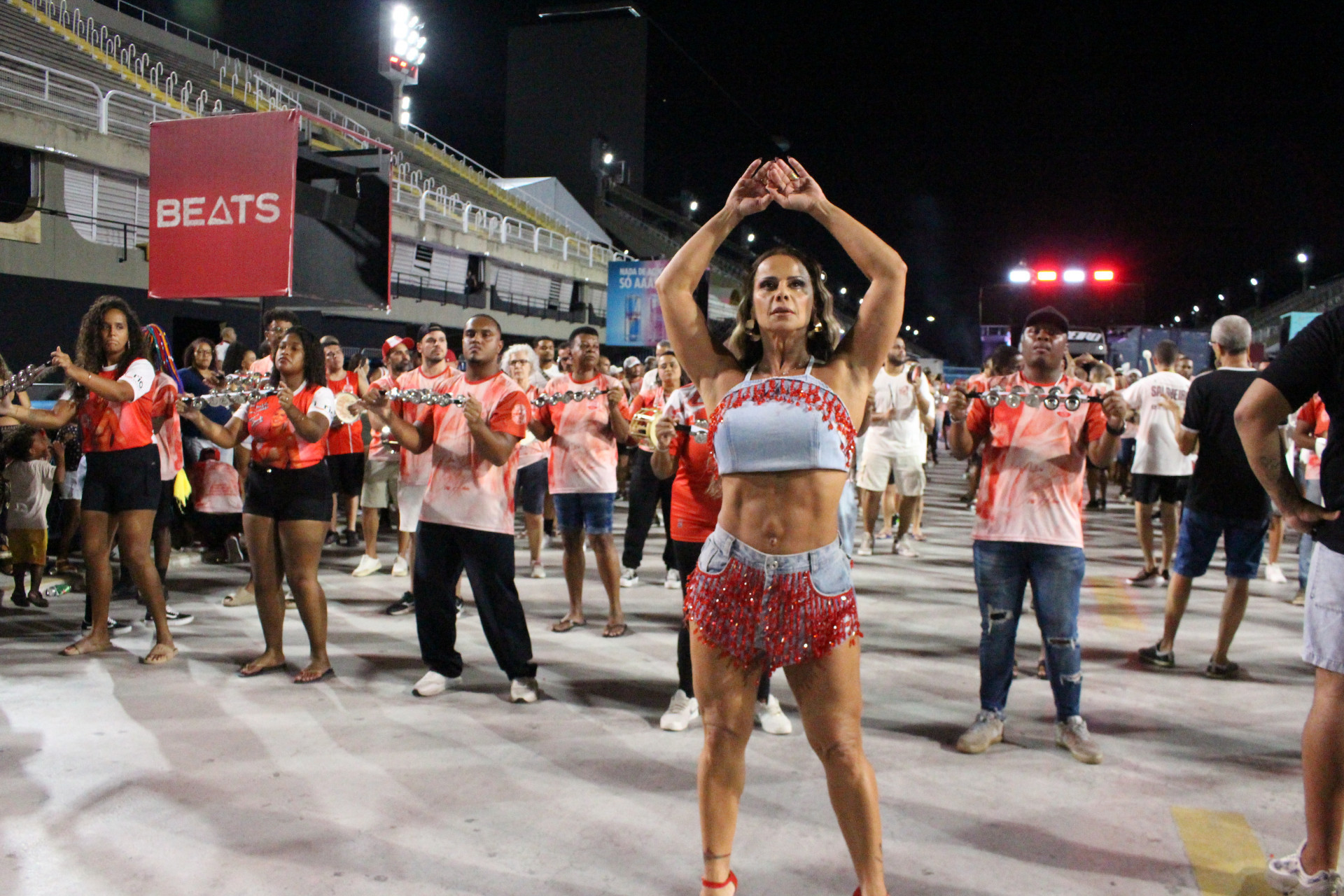 Viviane Araujo durante ensaio do Salgueiro na Sapucaí - Mariana Mattos / ComunicaSal/ Divulgação