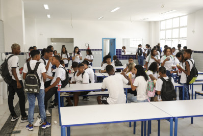 Colégio estadual inaugurado na Cidade de Deus pode atender até 2 mil alunos do ensino médio
