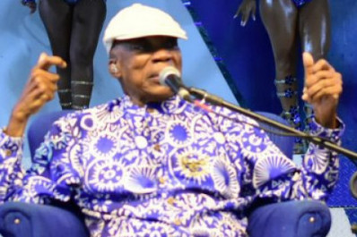 Vídeo! Milton Nascimento canta sucessos e se emociona em ensaio da Portela: 'Dia histórico'