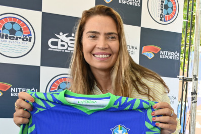 Campeonato de Beach Soccer acontece até domingo na Praia de Icaraí