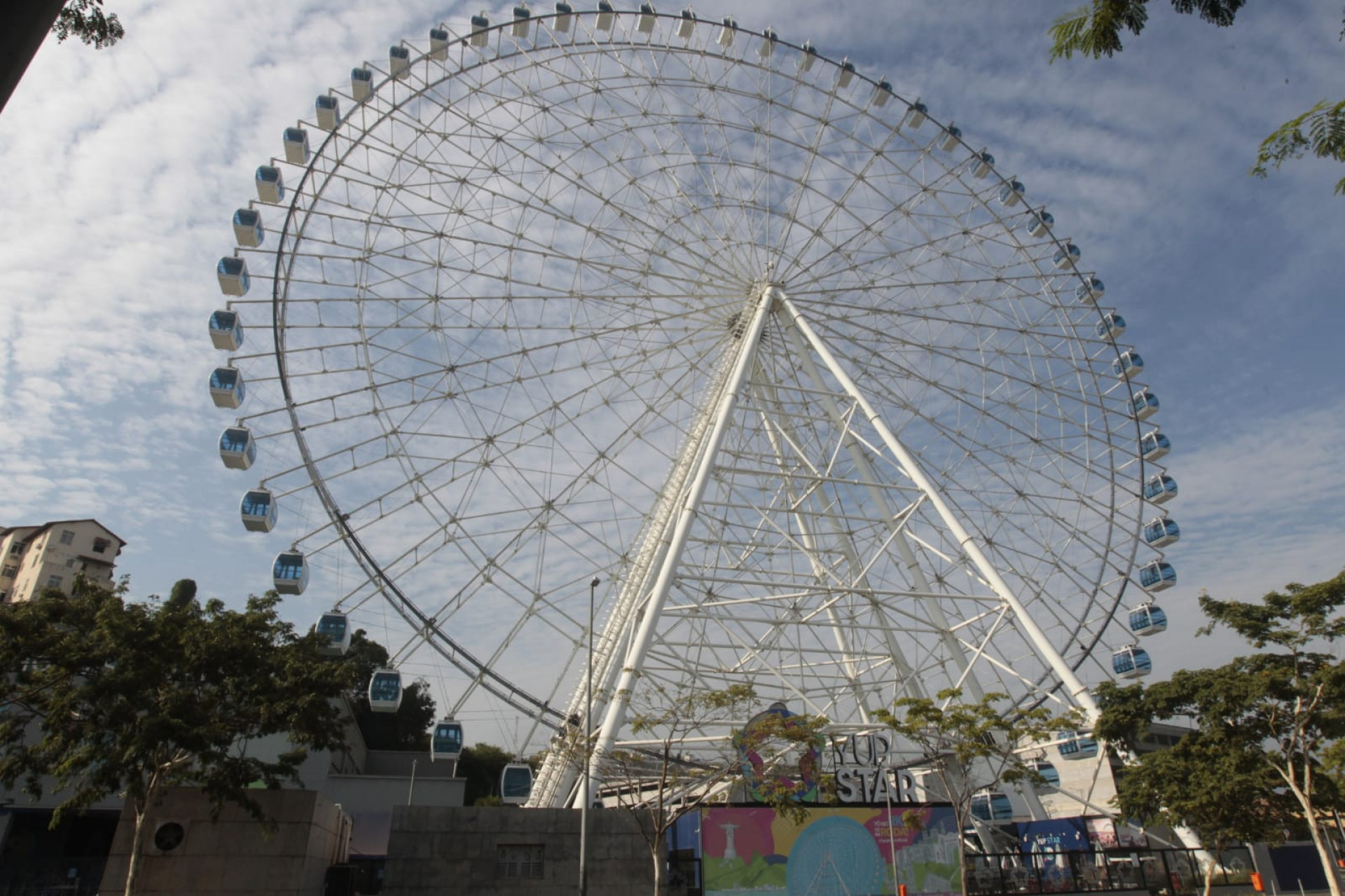 Movimentação na Orla Pref. Luiz Paulo Conde nesta sexta (14) - Reginaldo Pimenta/Agência O Dia