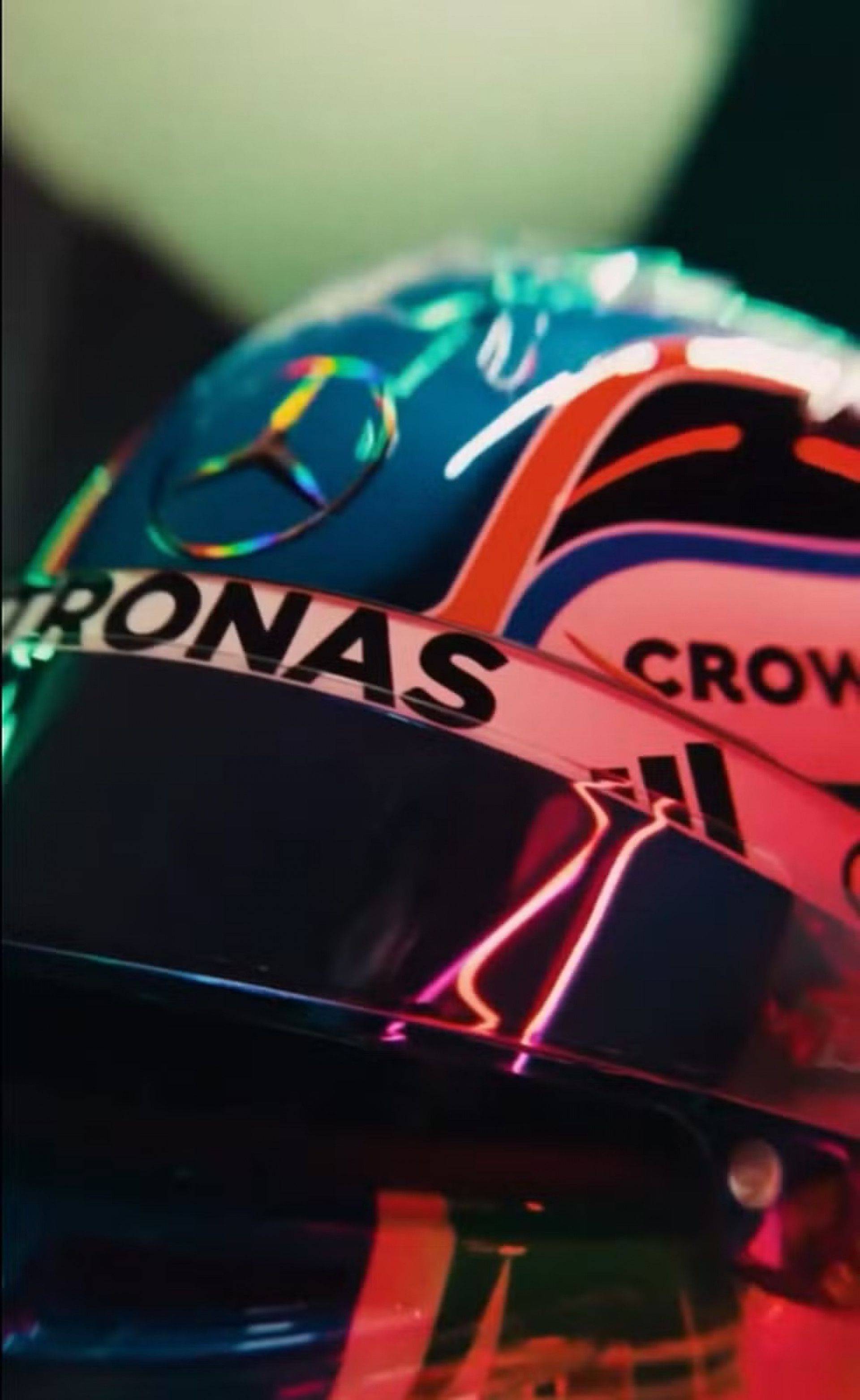 Capacete de Andrea Kimi Antonelli, da Mercedes, para a F1 de 2025 - Reprodução/Redes sociais