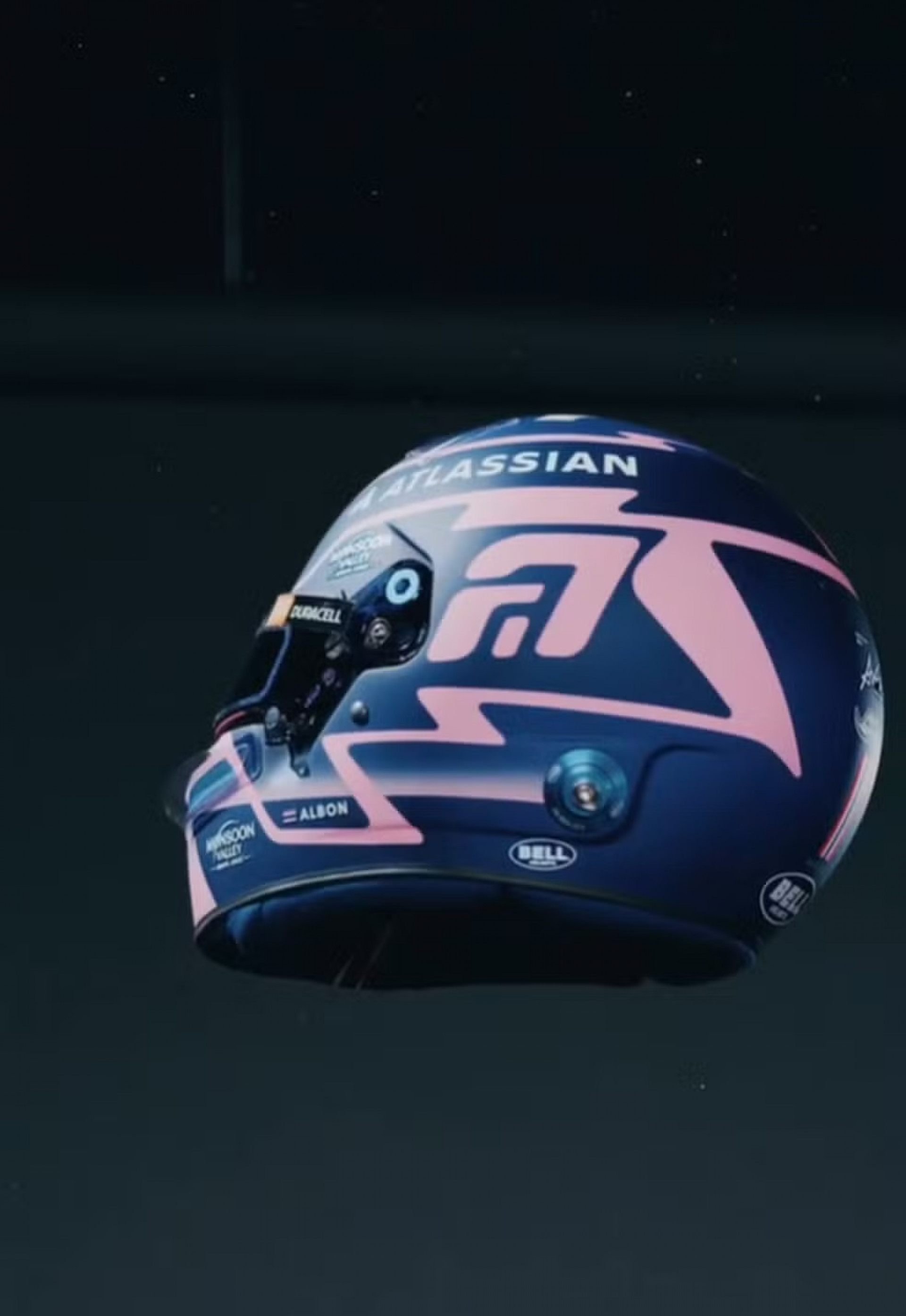 Capacete de Alexander Albon, da Williams, da F1 2025 - Reprodução/Redes sociais
