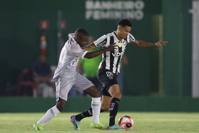 Com Newton titular, Botafogo está escalado para enfrentar o Racing na Recopa