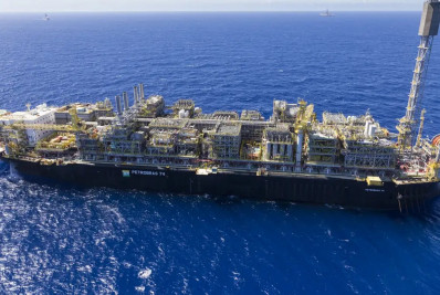 Petrobras descobre nova camada de óleo no pré-sal da Bacia de Santos