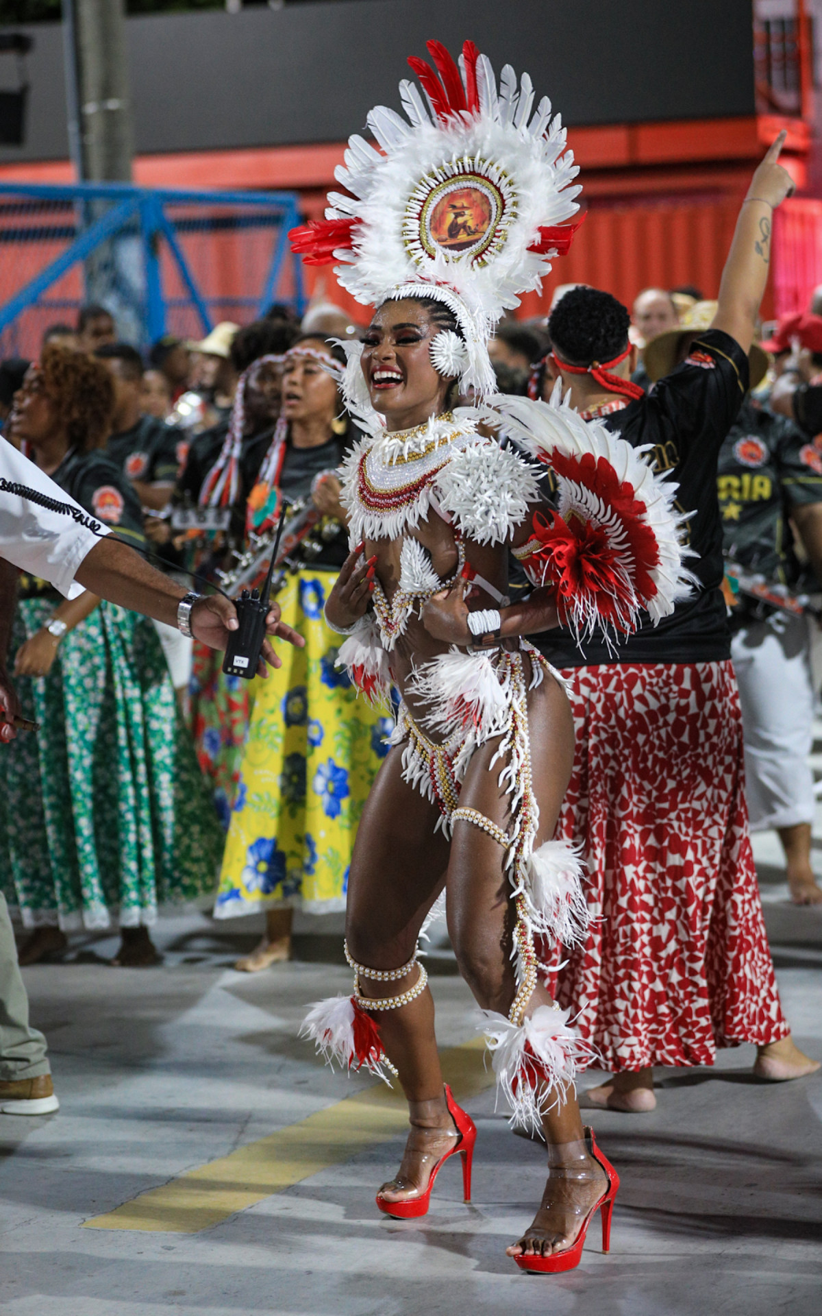 Erika Januza durante o ensaio da Viradouro na Sapucaí