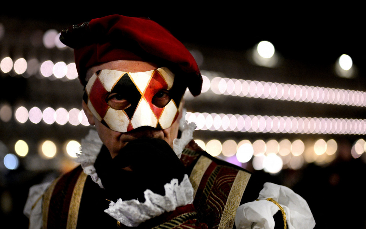 Carnaval de Veneza ocorre de 14 de fevereiro a 4 de março