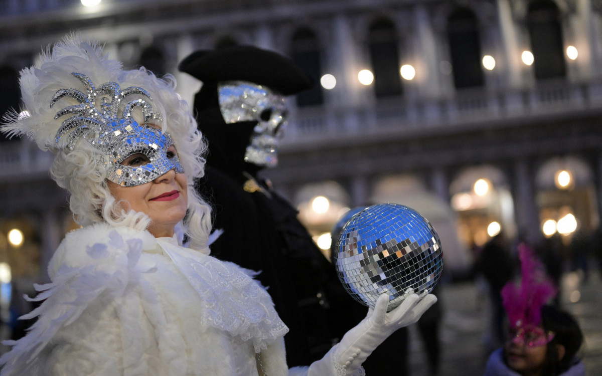 Evento mistura tradições antigas e modernas, com apresentações ao vivo