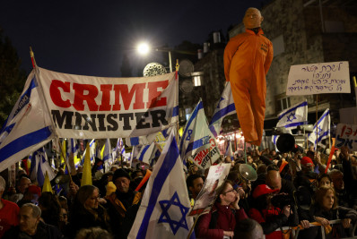 Familiares de reféns israelenses em Gaza protestam no 500º dia de cativeiro