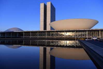 Câmara aprova reajuste salarial para servidores do Judiciário