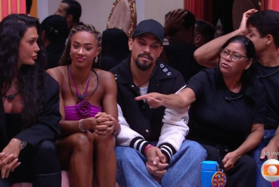 No BBB 25, Delma se irrita ao vivo com brothers: 'Todo mundo fazendo m*rda'