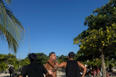 Suspeito de envolvimento na morte de grego na RJ-104 é preso em praia de Niterói